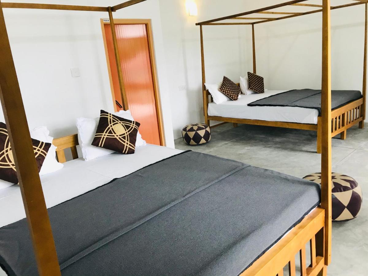 Bed and Breakfast Montes Елла Екстер'єр фото