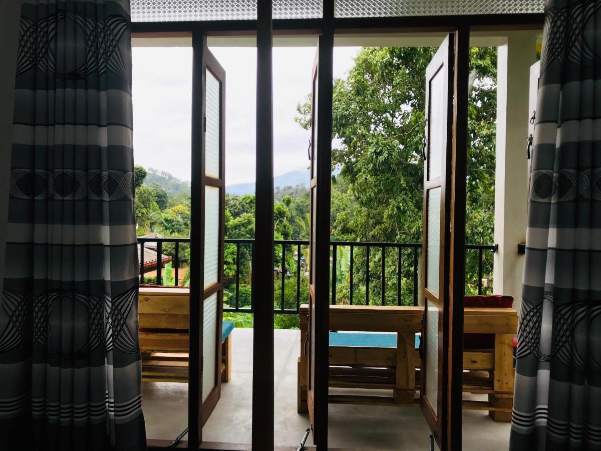 Bed and Breakfast Montes Елла Екстер'єр фото