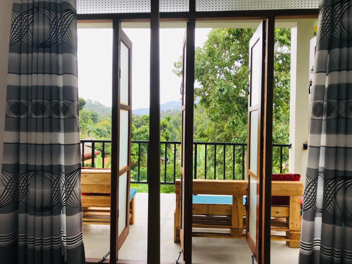 Bed and Breakfast Montes Елла Екстер'єр фото