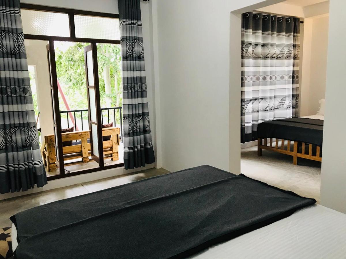 Bed and Breakfast Montes Елла Екстер'єр фото