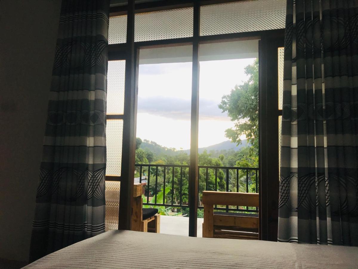 Bed and Breakfast Montes Елла Екстер'єр фото