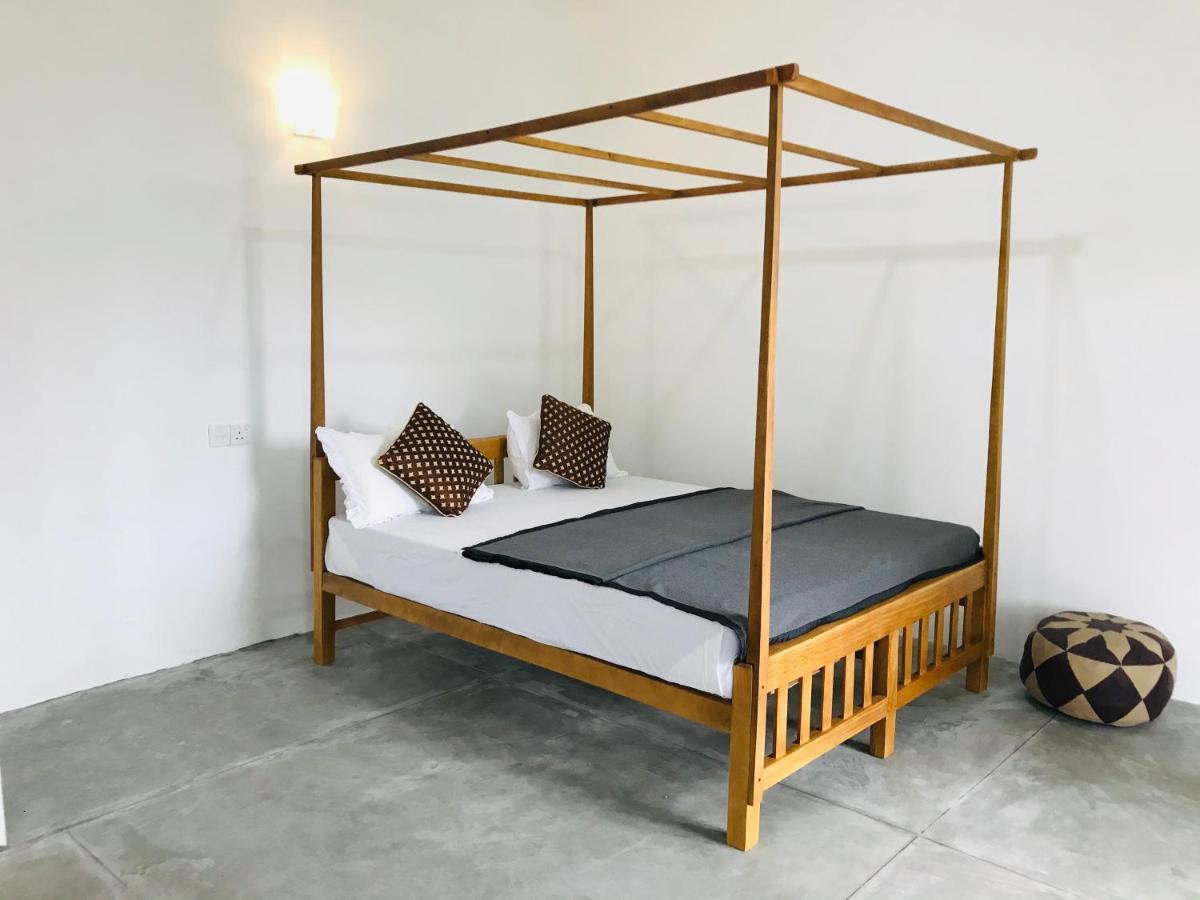Bed and Breakfast Montes Елла Екстер'єр фото