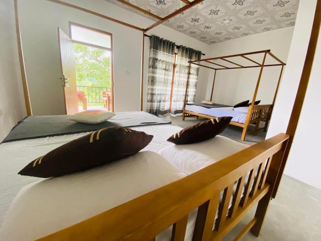 Bed and Breakfast Montes Елла Екстер'єр фото