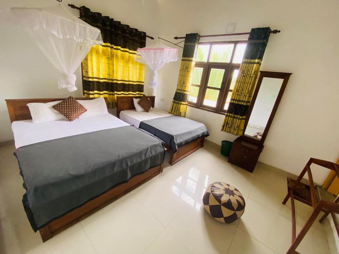 Bed and Breakfast Montes Елла Екстер'єр фото